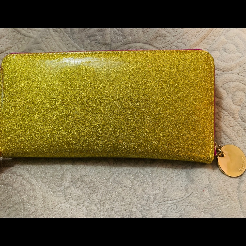 Deux Lux wallet